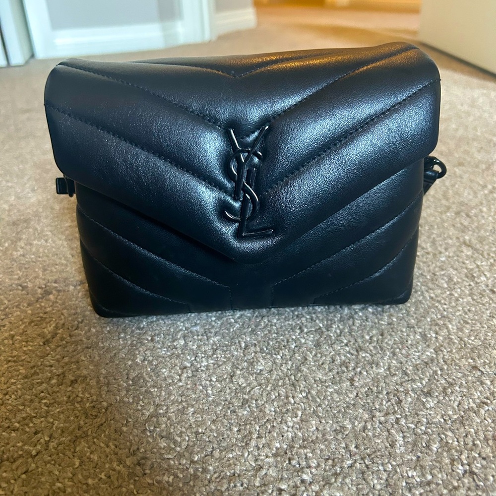 YSL Toy loulou